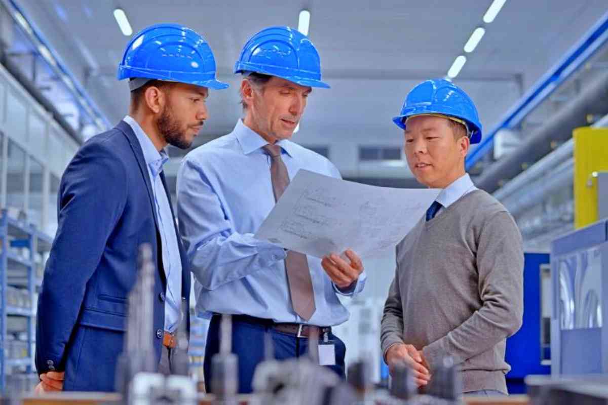 Công việc này thường chịu trách nhiệm giám sát hệ thống kỹ thuật trong tòa nhà