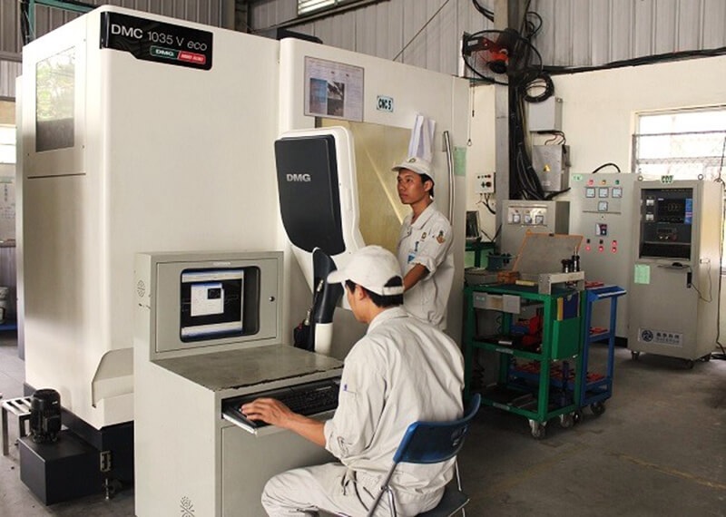 Những khó khăn trong việc làm thợ tiện cnc