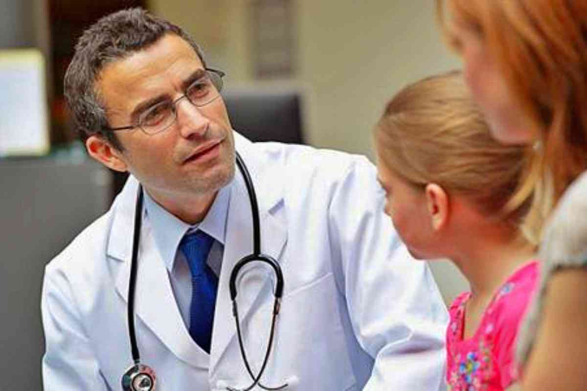 Bác sĩ không chỉ đa dạng về lĩnh vực chuyên môn mà còn có nhiều vị trí công việc