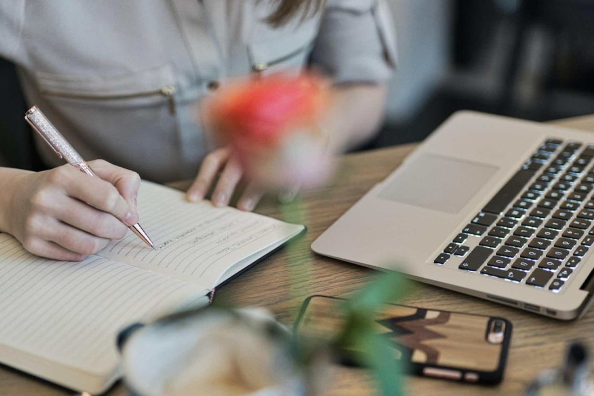 Việc làm Copywriter là một vị trí quan trọng trong các chiến dịch quảng cáo và truyền thông của doanh nghiệp