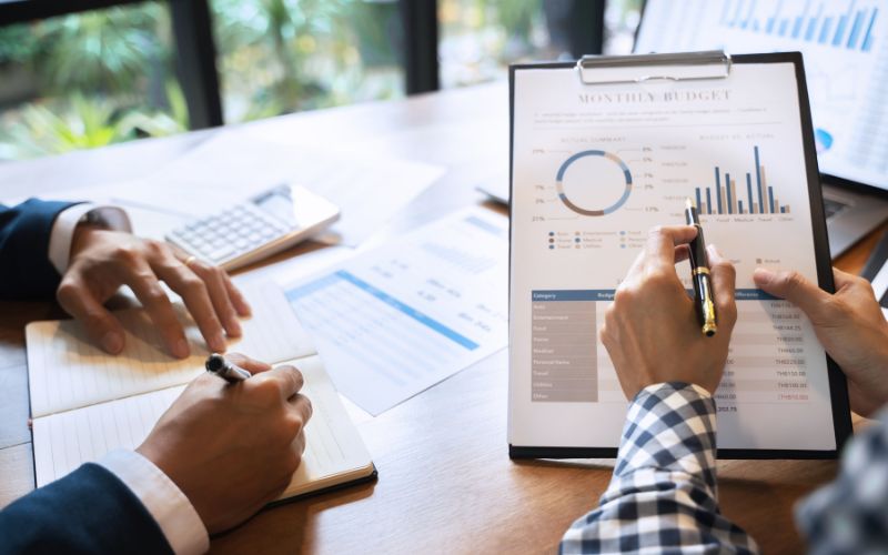 Công việc của thẩm định viên là chịu trách nhiệm về kết quả thẩm định