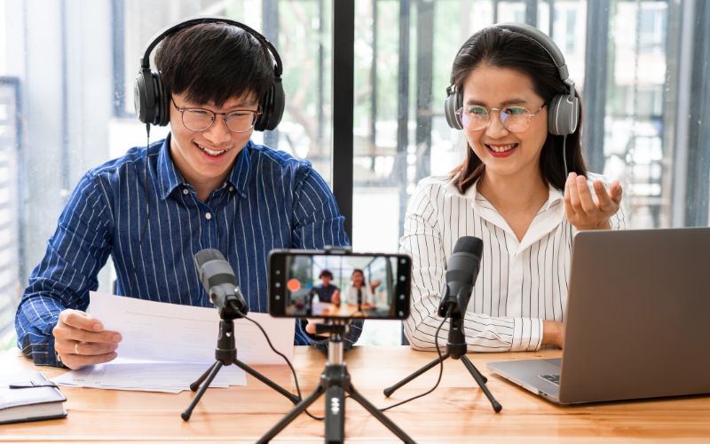 Tìm việc làm vận hành livestream đang được nhiều bạn trẻ quan tâm do nhu cầu tuyển dụng cao