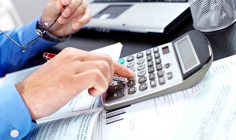 Công việc của kế toán giá thành chủ yếu liên quan đến tính toán và các con số