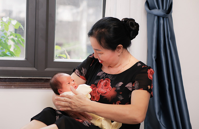 Việc làm bảo mẫu không cần bằng cấp cũng khá đơn giản không yêu cầu quá nhiều bằng cấp chỉ cần có kinh nghiệm và kỹ năng tốt