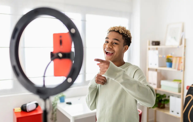 Nhu cầu tuyển Content Creator hiện nay đang bùng nổ