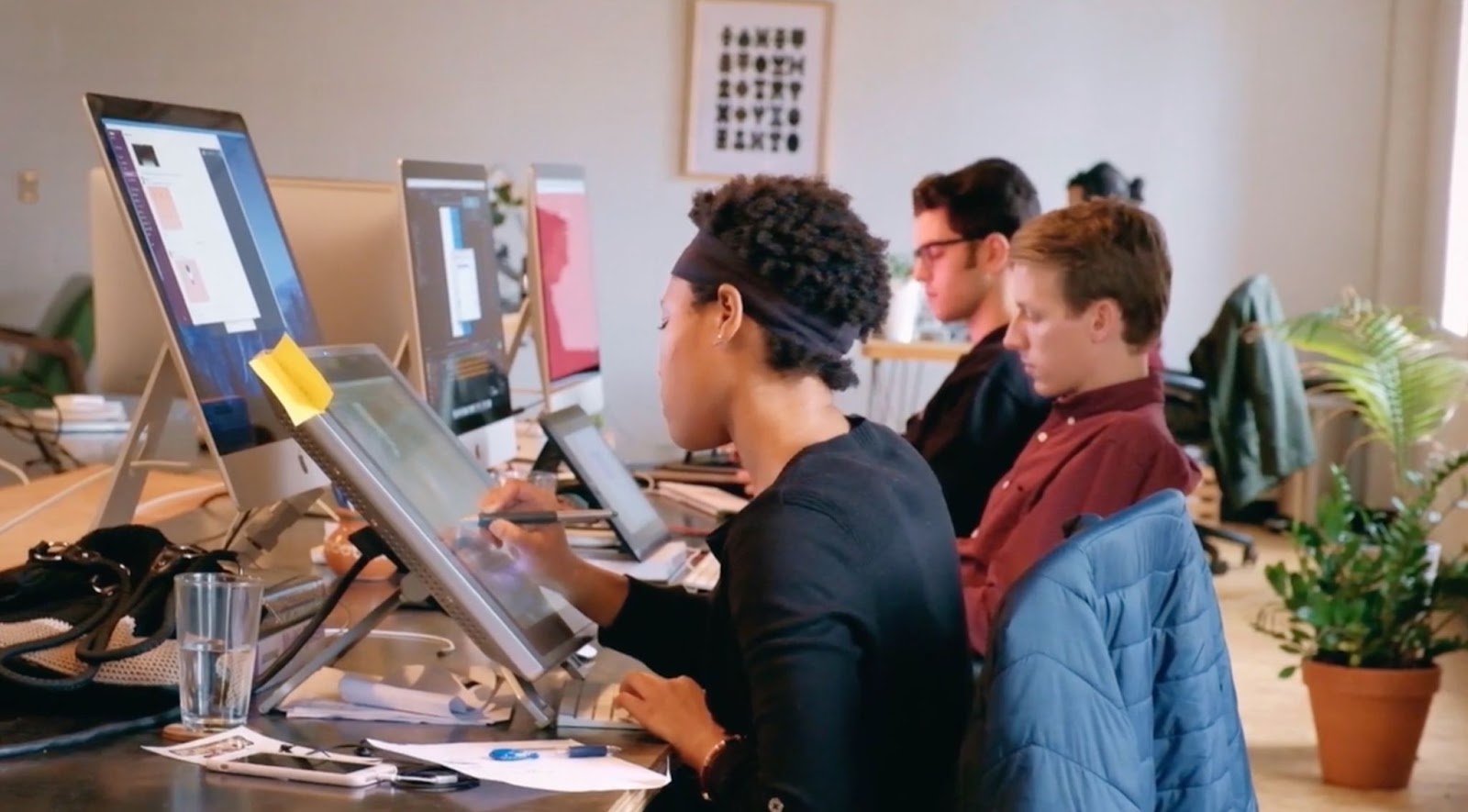 Các khu vực tuyển dụng Animation Design nhiều