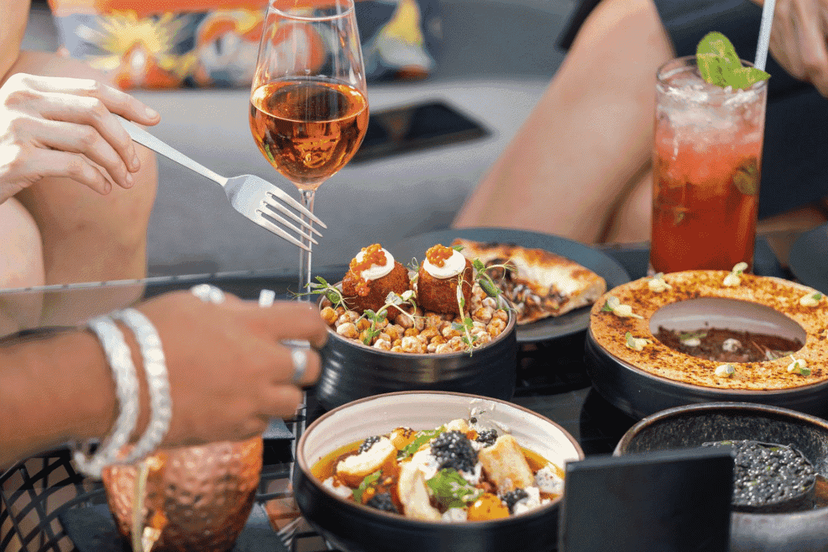 Ứng viên tìm việc kinh doanh thực phẩm cần am hiểu về các xu hướng tiêu dùng và đặc điểm của ngành thực phẩm tại địa phương