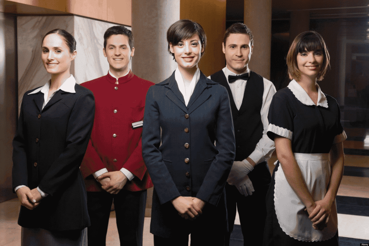 Nhân viên kinh doanh khách sạn có nhiệm vụ lập kế hoạch và triển khai chiến lược kinh doanh nhằm tối ưu hóa doanh thu