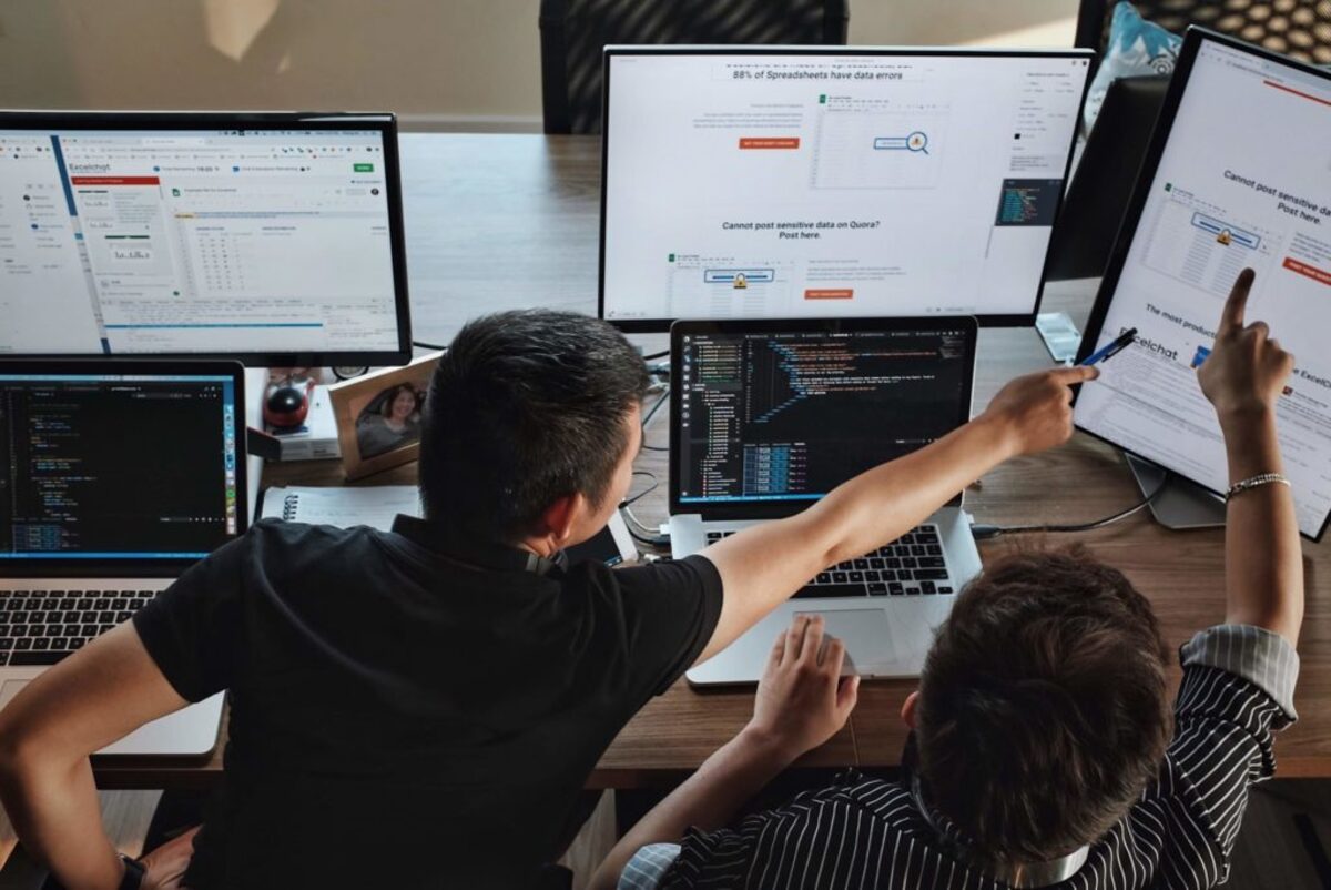 Để trở thành Software Tester, ứng viên cần có kinh nghiệm chuyên môn vững vàng