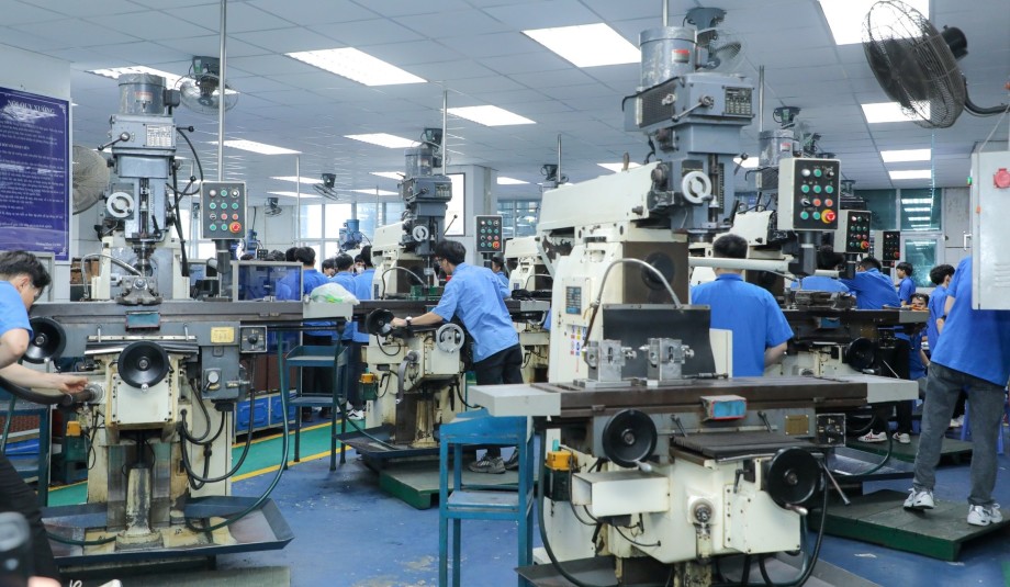 Một số so sánh về mức lương của kỹ sư cơ khí và các kỹ sư thuộc các ngành khác