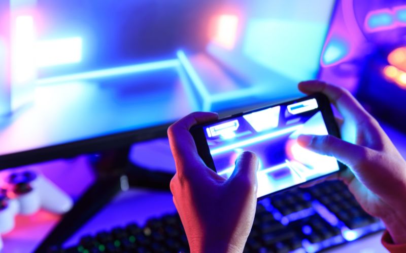 Ứng dụng của công nghệ viễn thông trong các thiết bị thông minh và nhu cầu giải trí