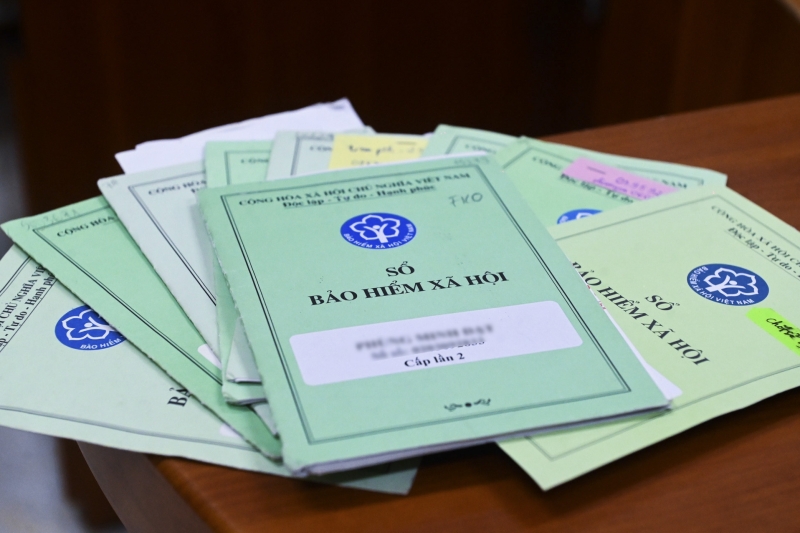 Người lao động có nhiều thắc mắc khi muốn làm chế độ hưởng BHXH 1 lần