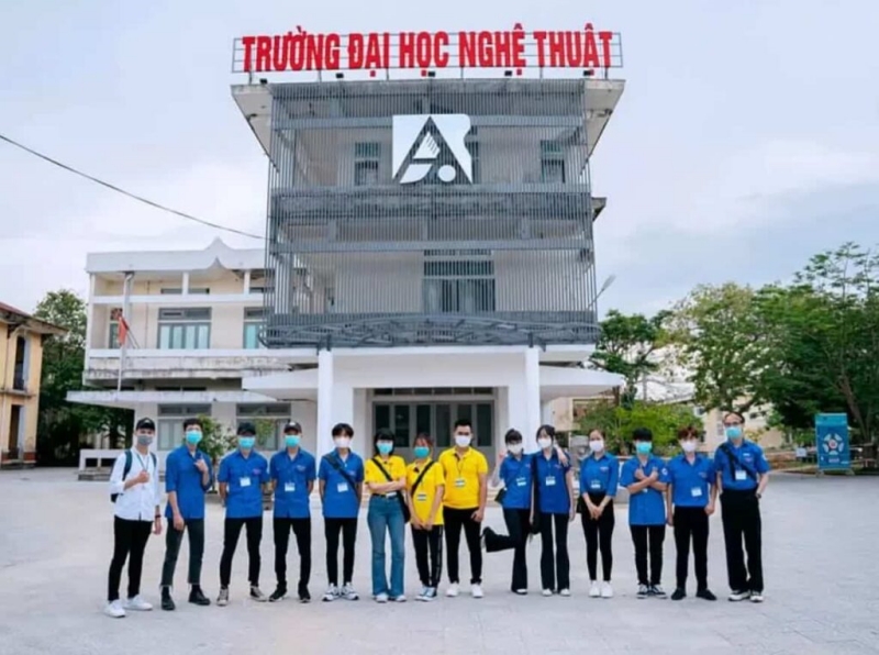 Đại học Nghệ thuật – Đại học Huế là trường đào tạo khá chất lượng và uy tín chuyên ngành thiết kế đồ họa