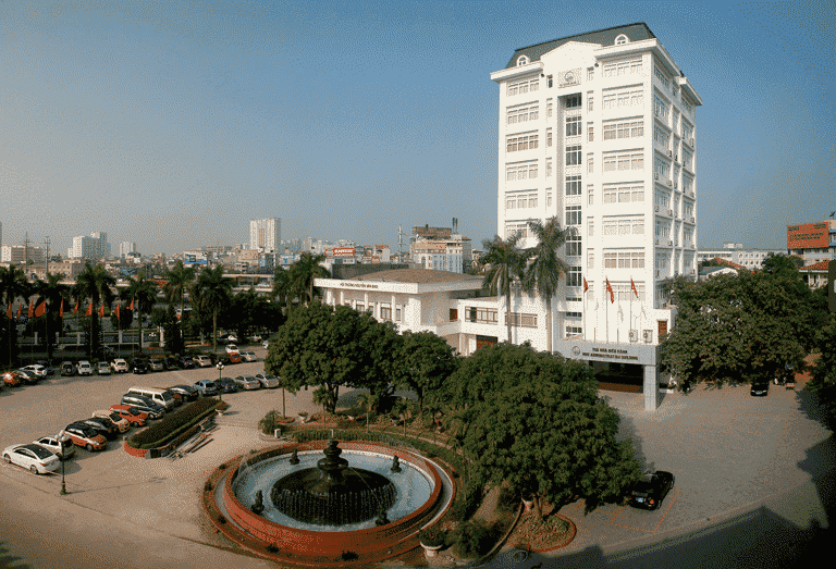 Đại học Quốc Gia Hà Nội là một trong những ngôi trường uy tín đào tạo kỹ thuật năng lượng