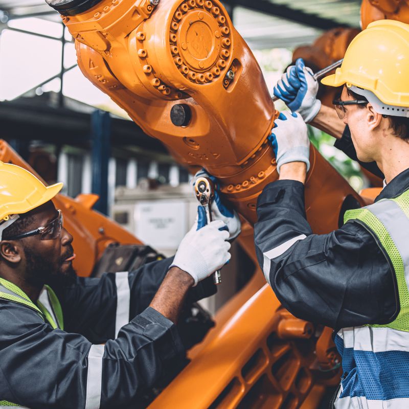 Tự động hóa công nghiệp bao gồm nhiều thành phần khác nhau, phối hợp chặt chẽ