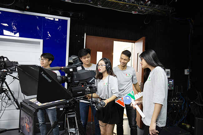 Nhu cầu tuyển dụng quay phim tập trung chủ yếu tại thành phố lớn, nơi hoạt động truyền thông – giải trí sôi động