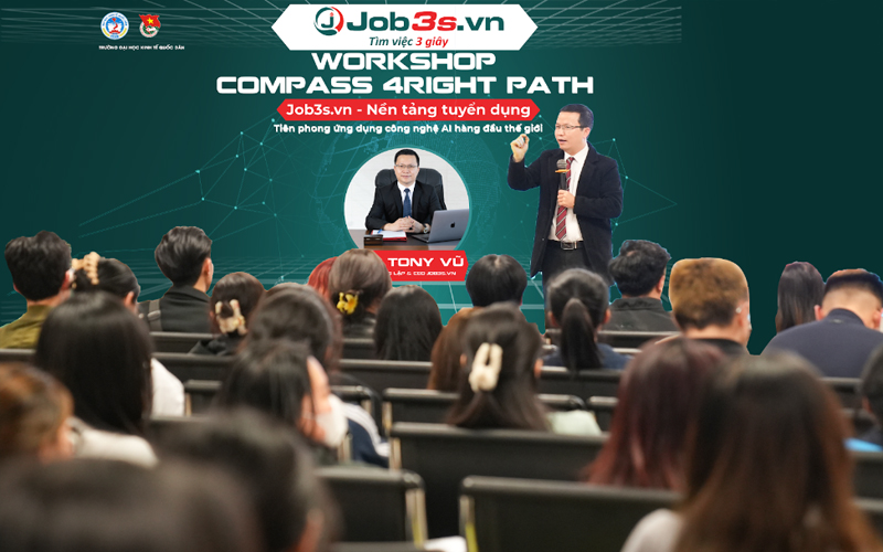 CEO Tony Vũ của Jobcentreonline.com chia sẻ về cách viết CV cùng kỹ năng phản biện trong tìm kiếm và ứng tuyển việc làm tại workshop
