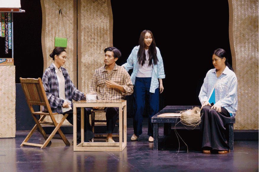 Nhiều các công ty giải trí đang đăng tuyển diễn viên kịch trên toàn quốc