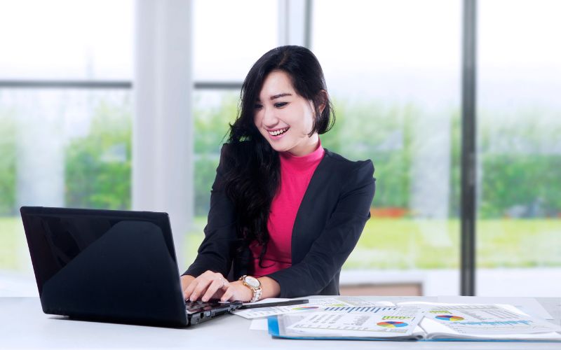 Việc làm marketing du lịch có nhiệm vụ lên kế hoạch quảng bá tour du lịch cho công ty