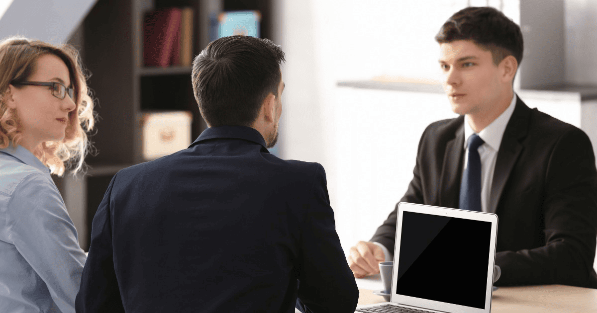 Ứng viên cho vị trí giám đốc nhân sự cần có đầy đủ bằng cấp cùng kinh nghiệm làm việc thực tế