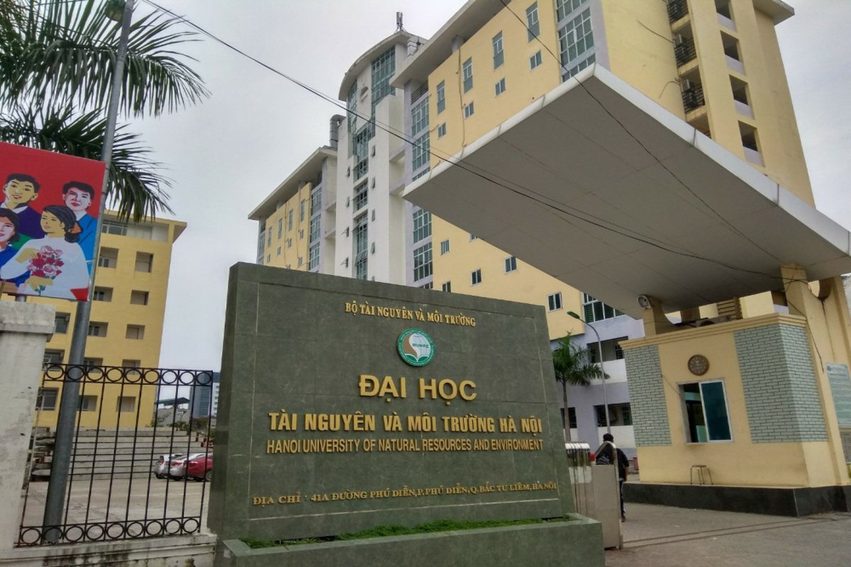 Đại học Tài nguyên và Môi trường Hà Nội nổi bật với định hướng đào tạo ứng dụng thực tế và kết nối với doanh nghiệp