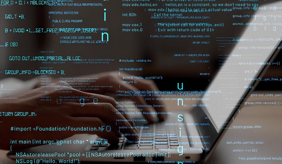 Sinh viên được học nhóm môn khoa học máy tính trí tuệ nhân tạo, học máy, xử lý ngôn ngữ tự nhiên, lập trình web