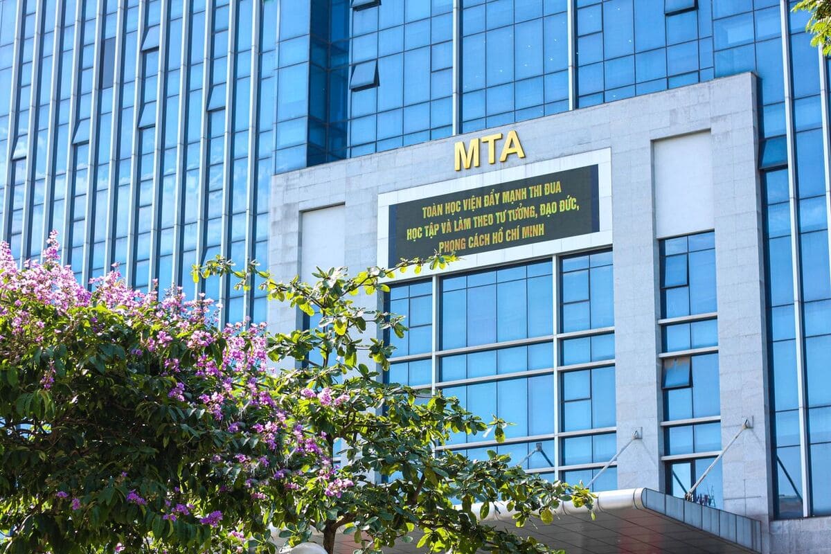 Học viện Kỹ thuật Quân sự đã đào tạo ra hàng ngàn cử nhân đáp ứng nguồn chất lượng cao cho cả đất nước