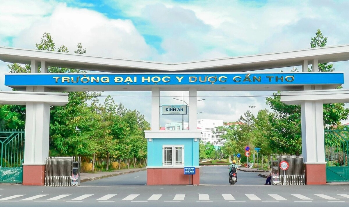 Trường Đại học Y Dược Cần Thơ là trường đại học hệ công lập trực thuộc Bộ Y tế duy nhất tại Đồng bằng sông Cửu Long.