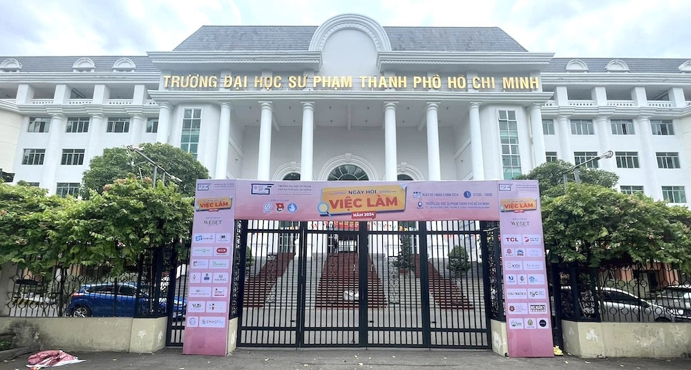 Mức học phí mà sinh viên theo ngành Giáo dục thể chất tại Đại học Sư phạm TPHCM 14.100.000 VNĐ/năm học