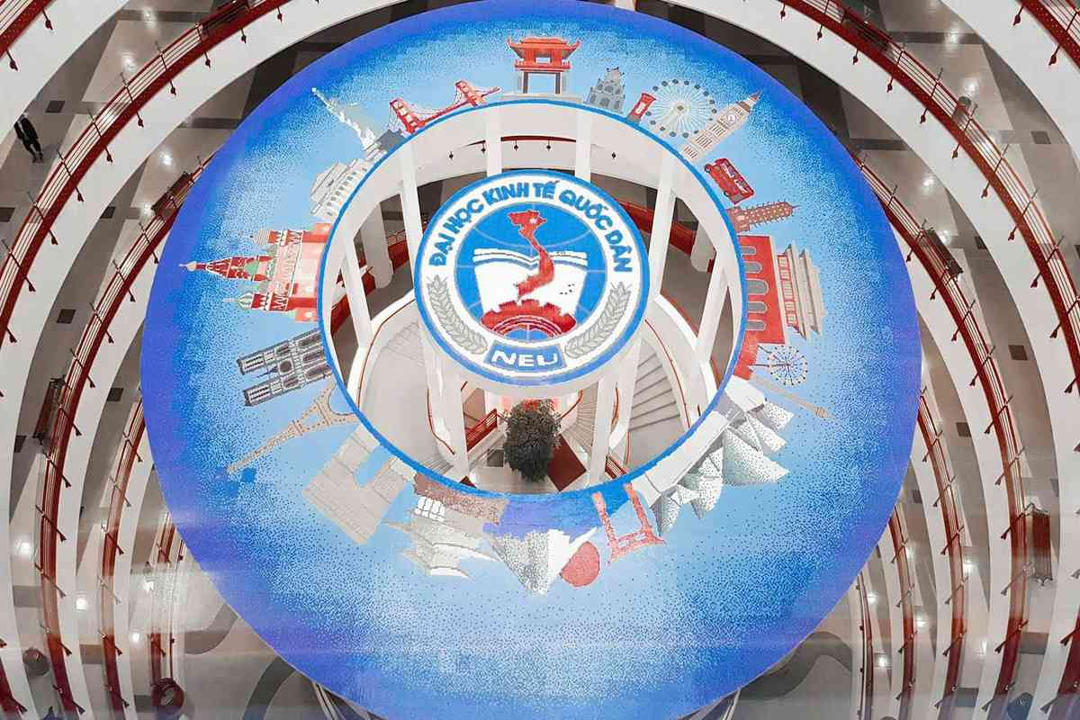 Trường Đại học Kinh tế Quốc dân là trường đào tạo ngành kế toán top đầu tại Hà Nội