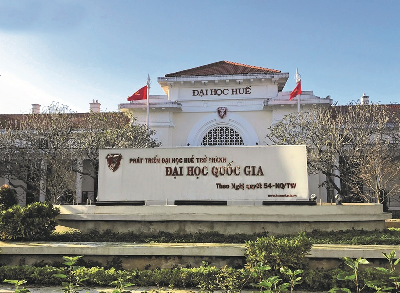 Đại học Sư phạm Huế là một trong những lựa chọn hàng đầu khi hỏi ngành sư phạm tiểu học học trường nào