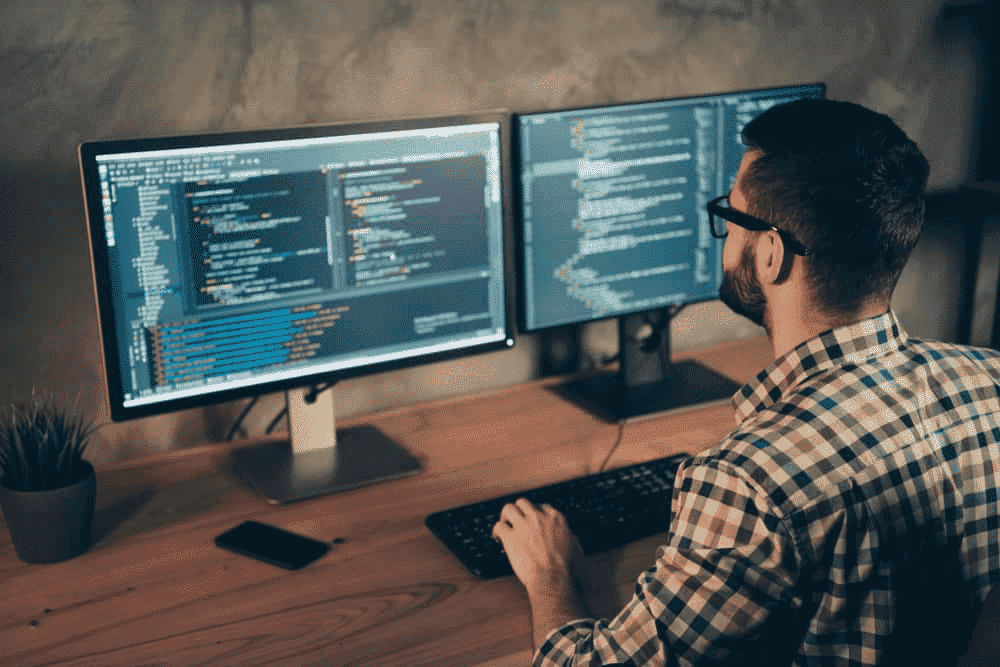 QA Engineer đóng vai trò quan trọng trong toàn bộ quy trình phát triển phần mềm