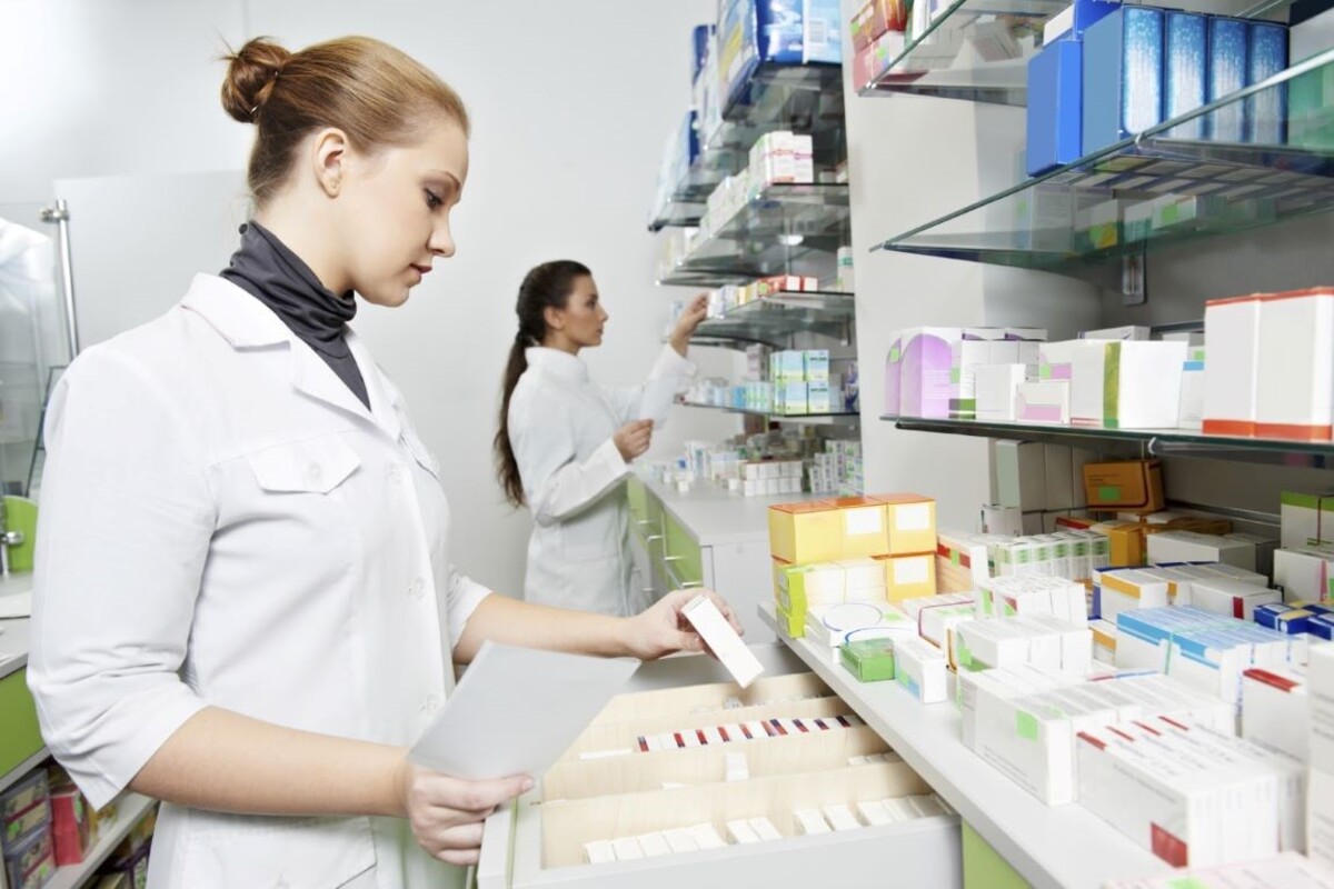 Trình dược viên là người đóng vai trò quan trọng trong việc kết nối sản phẩm của doanh nghiệp với các nhà thuốc, phòng khám.