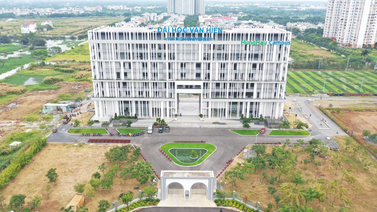 Đại học Văn Hiến nhanh chóng trở thành một lựa chọn đáng chú ý tại TP.HCM nhờ mức học phí tương đối dễ tiếp cận