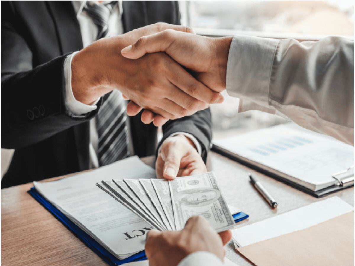 Trợ lý nhân sự cần hỗ trợ chấm công và tính lương cho người lao động