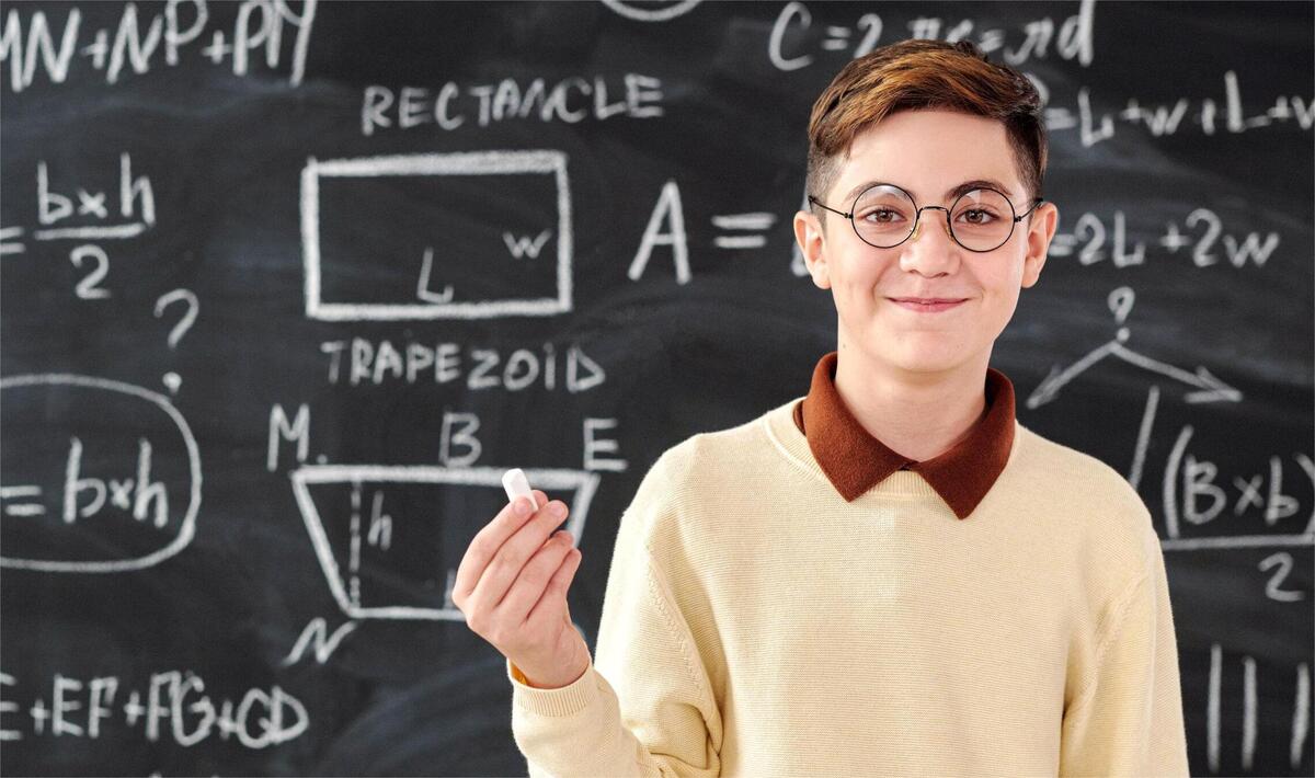 Nghề giáo viên Toán là một nghề nghiệp đầy triển vọng cho những ai yêu thích toán học