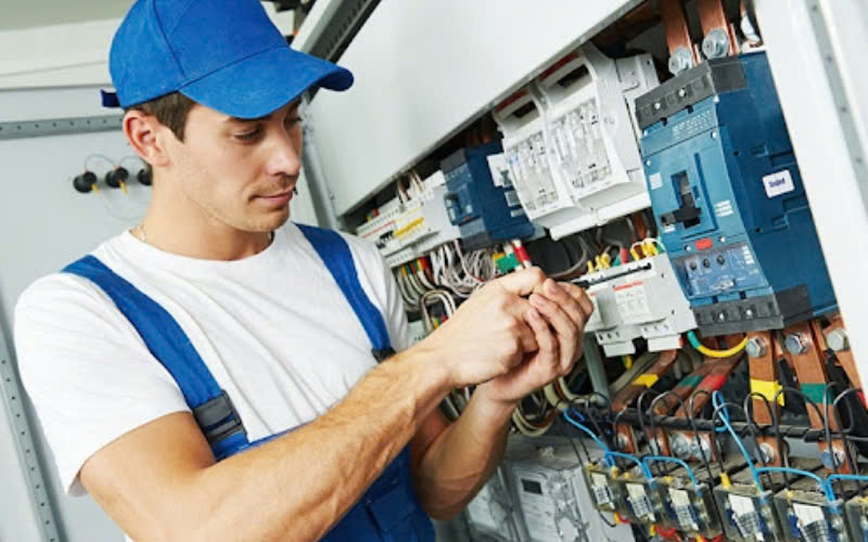 Việc làm thợ kỹ thuật đang có nhu cầu tuyển dụng nguồn nhân lực cao