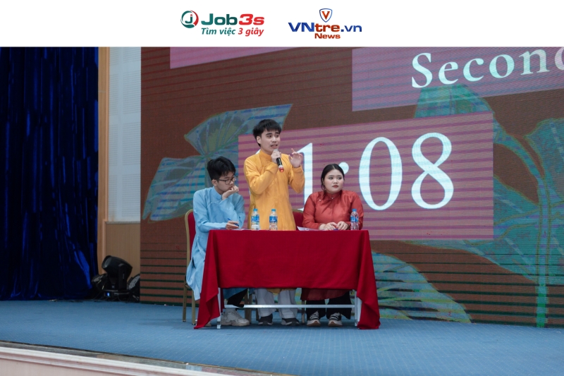 Lượt tranh biện của đội Nine-Nine