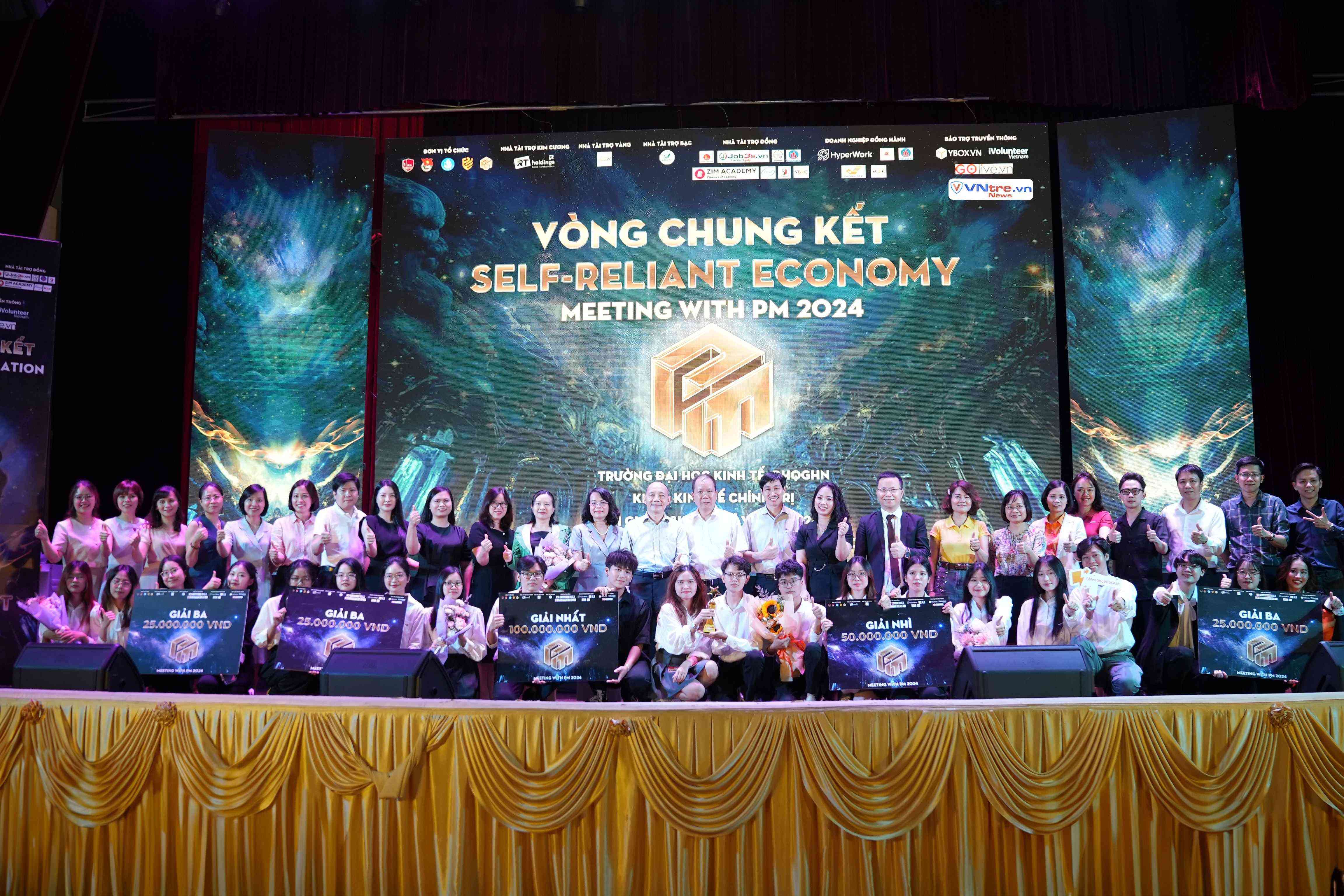 Meeting with PM là cuộc thi đầu tiên tại Việt Nam tiếp cận các vấn đề kinh tế qua lăng kính chính sách