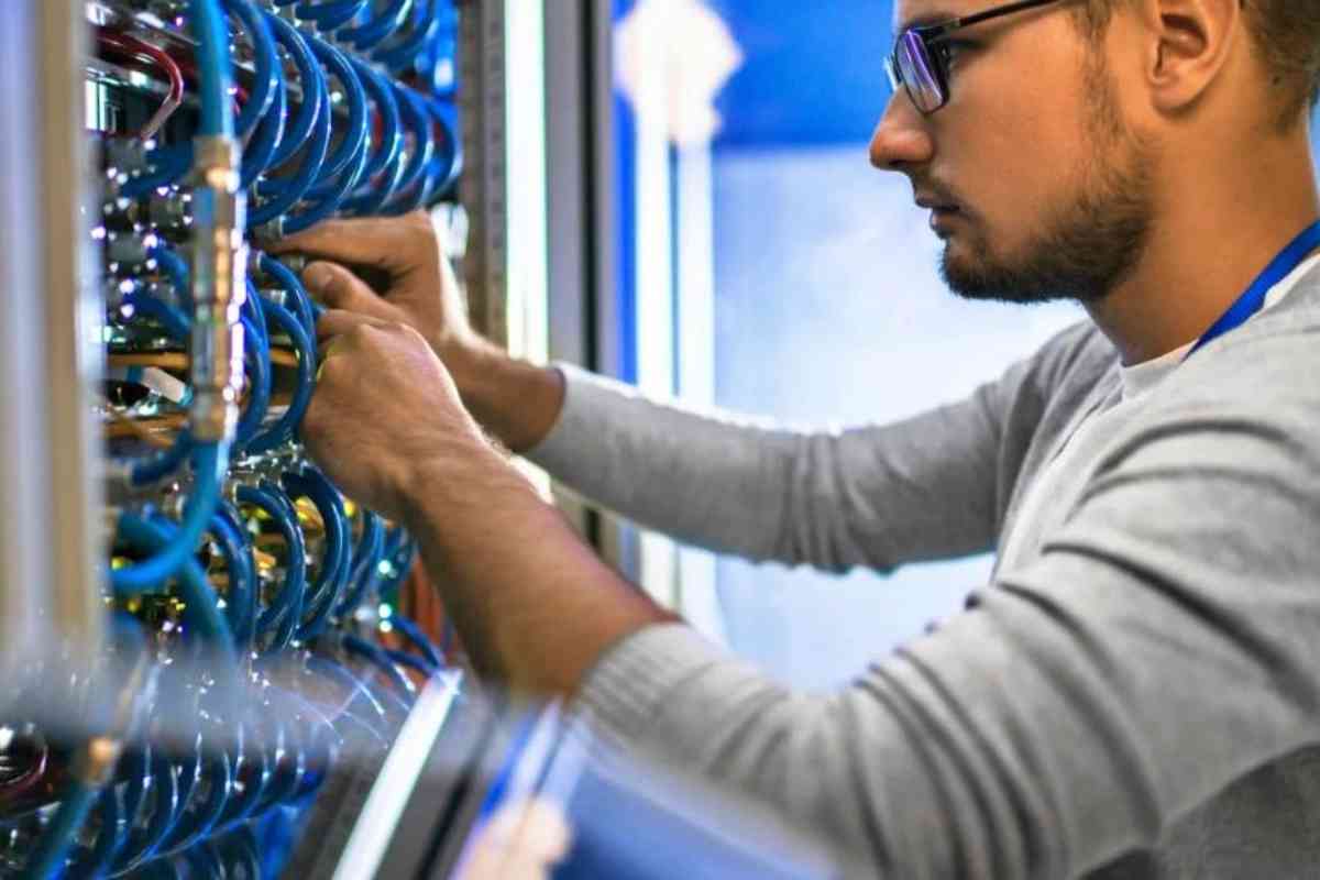 Việc làm Network Engineer hiện nay đòi hỏi ứng viên có kỹ năng, trình độ chuyên môn cao