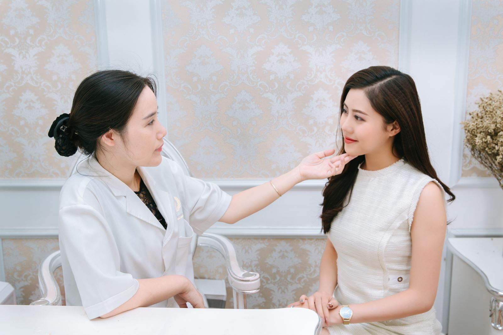 Tư vấn viên thẩm mỹ Full-time ngoài mức lương thưởng hấp dẫn