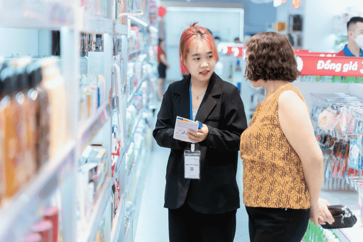 Tại thị trấn Yên Minh có rất nhiều đơn vị kinh doanh có nhu cầu tuyển nhân viên bán hàng 