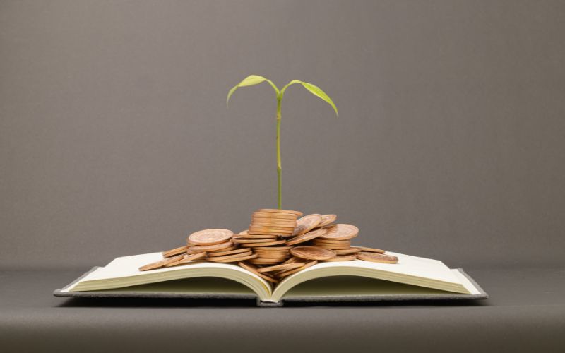 Mức thu nhập của nhân viên thu ngân có thể thay đổi tùy thuộc vào nhiều yếu tố