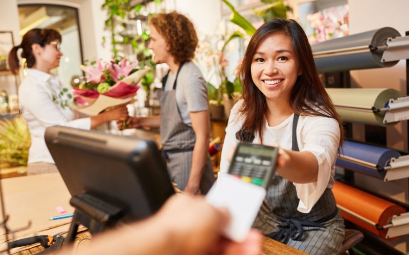 Thu ngân part time và thu ngân làm giờ hành chính đều được tìm kiếm nhiều