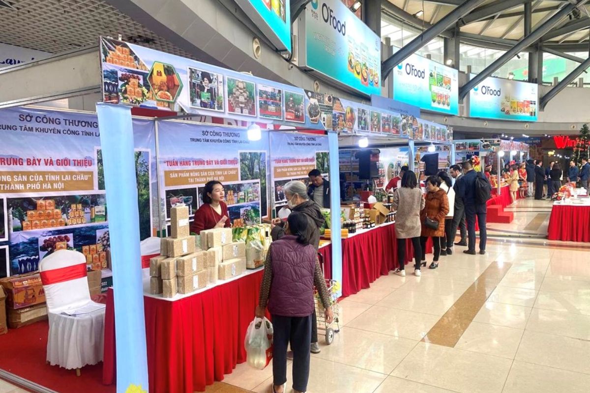 Chuỗi cửa hàng Vinmart thường tuyển dụng nhiều lao động