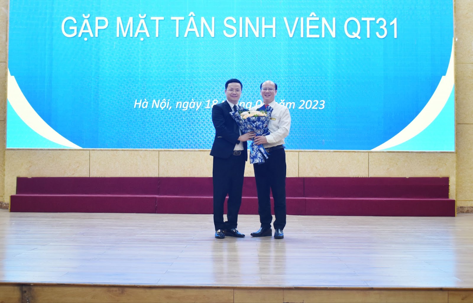 Gặp mặt tân sinh viên QT31