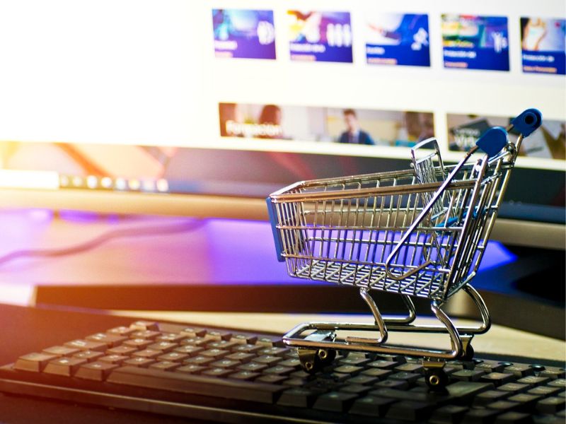 Front-end Developer là vị trí quan trọng trong thương mại điện tử, gia công phần mềm và dịch vụ web