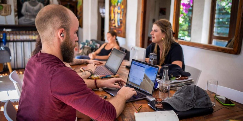 Mỗi một việc làm thực tập sinh đều sẽ có những yêu cầu khác nhau tùy thuộc vào từng lĩnh vực công ty