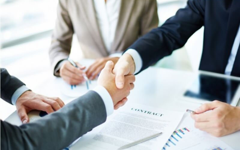 Ứng có khả năng ngoại ngữ tốt có thể tìm việc làm ngân hàng