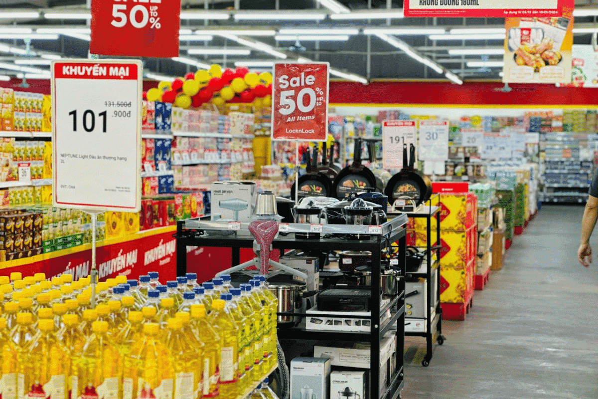 Triển khai chương trình khuyến mại là một trong những công việc của Trade Marketing